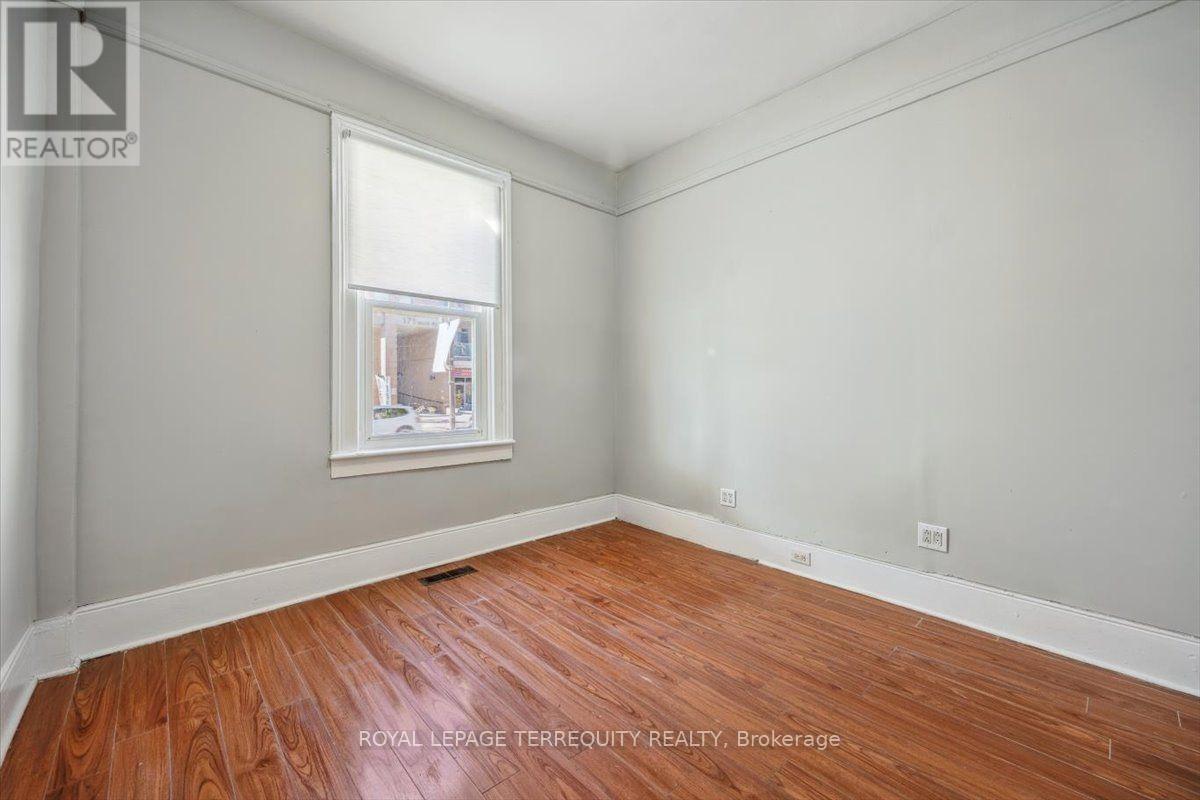 Flat #1 - 164 Main Street N Property Photo 5