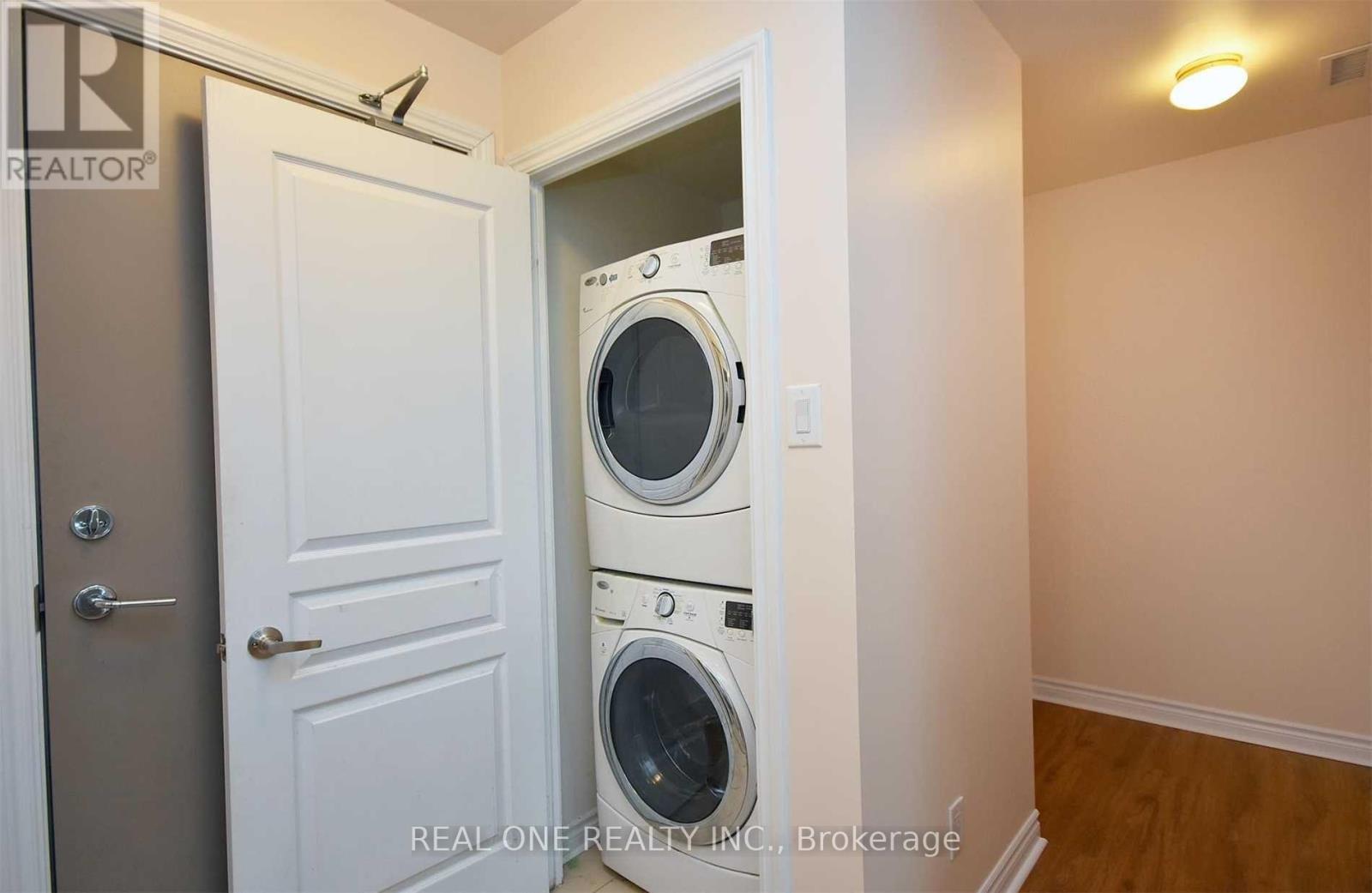 1608 - 3525 Kariya Drive Property Photo 6