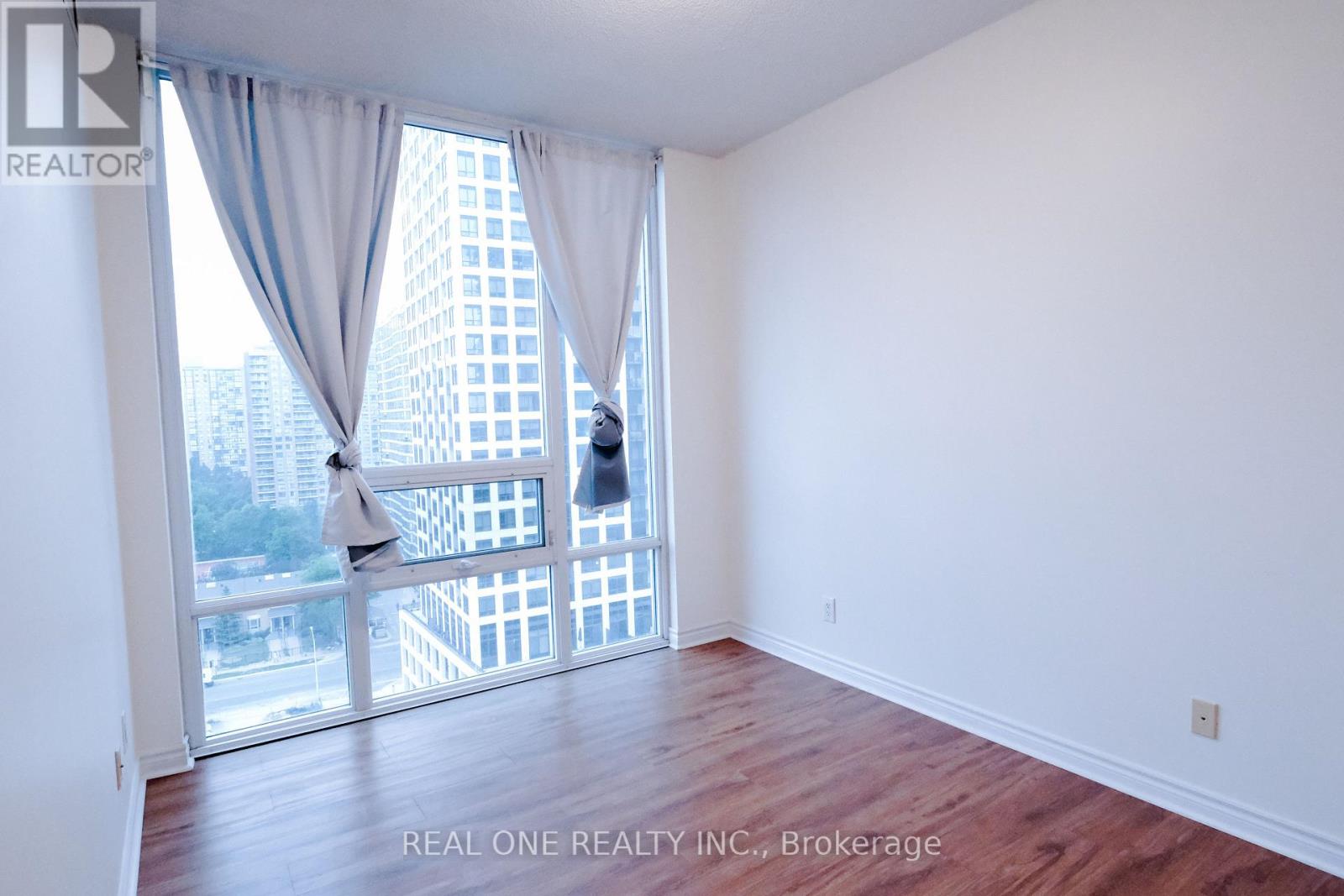 1608 - 3525 Kariya Drive Property Photo 11