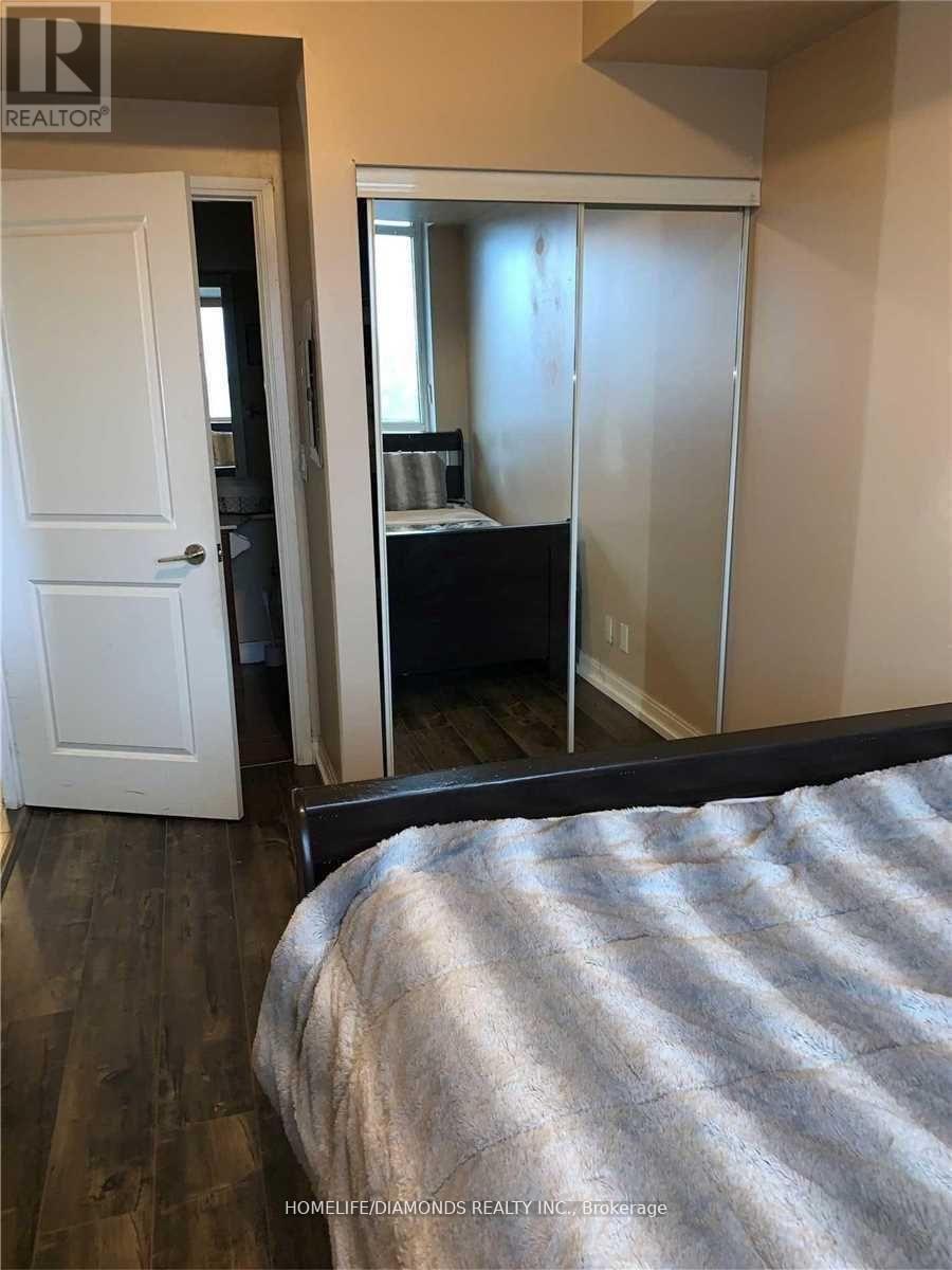 401 - 80 Absolute Avenue Property Photo 10