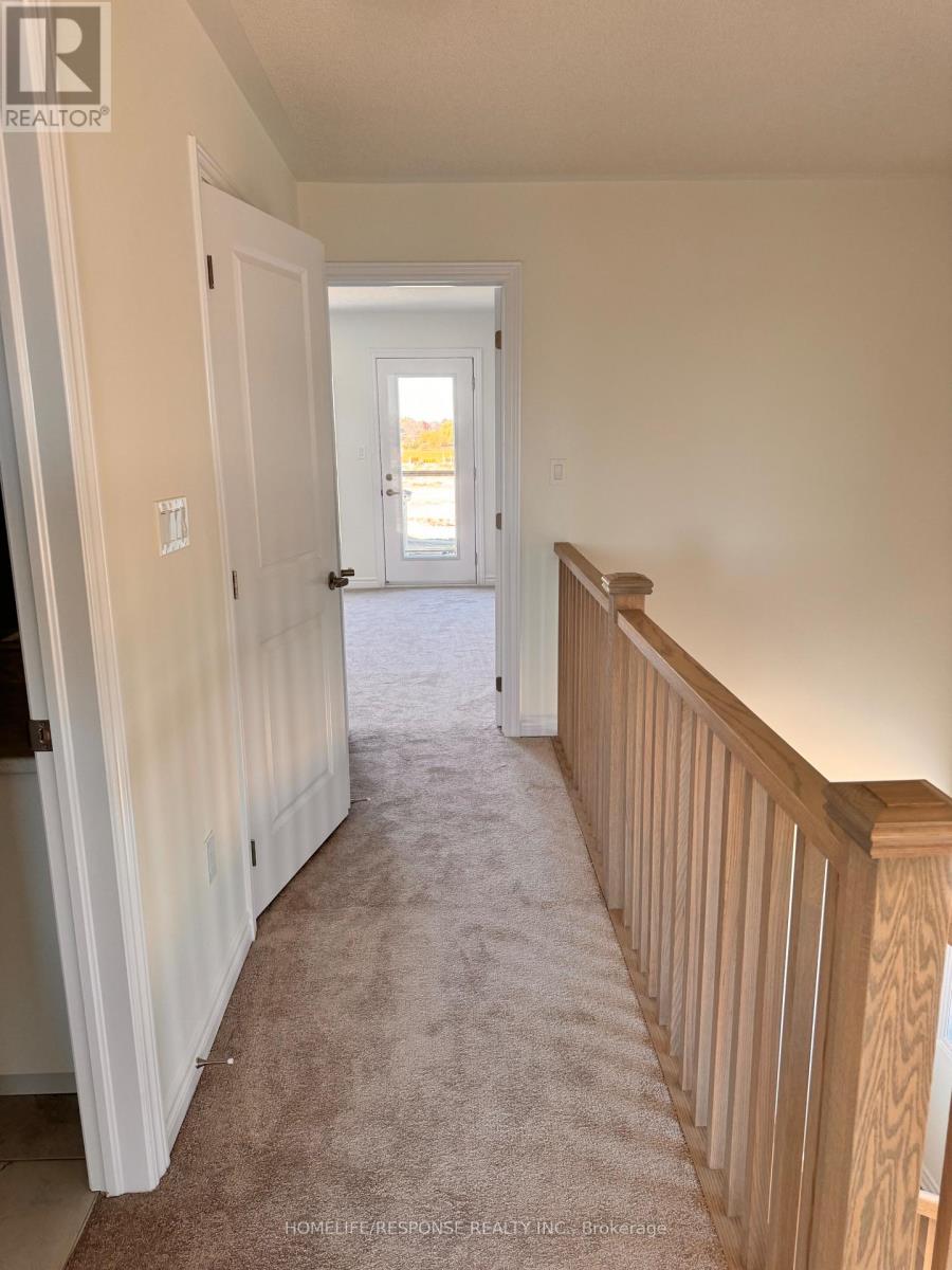 Upper - 74 Fieldfare Road Property Photo 1
