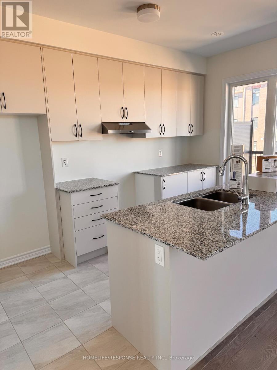 Upper - 74 Fieldfare Road Property Photo 10