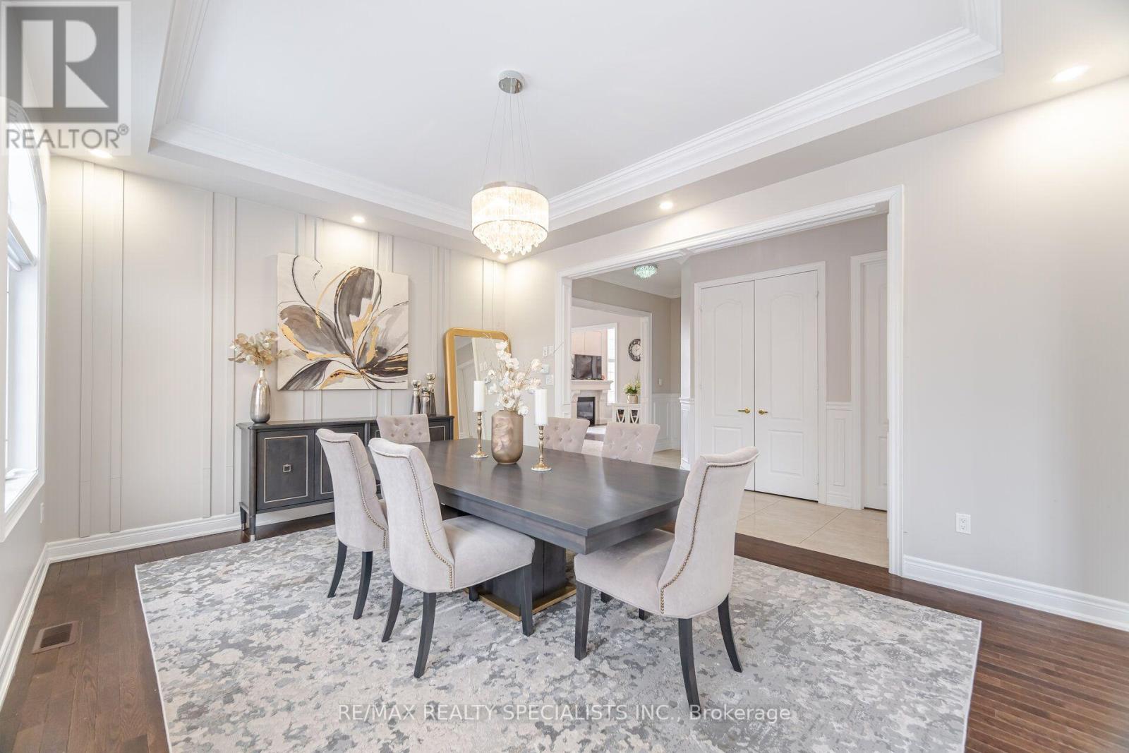 54 Berkwood Hollow Court Property Photo 8