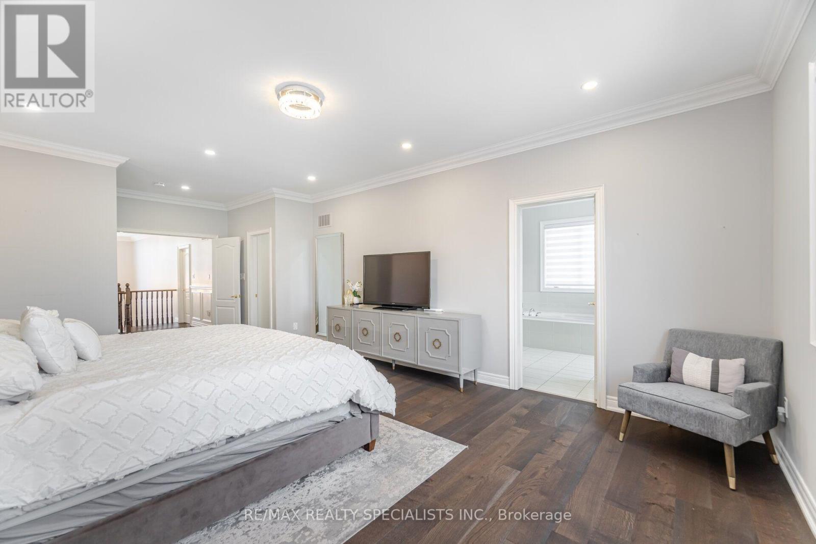 54 Berkwood Hollow Court Property Photo 25