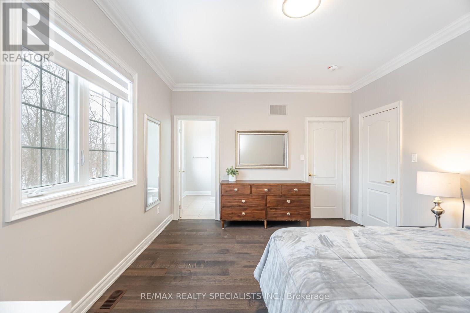 54 Berkwood Hollow Court Property Photo 35