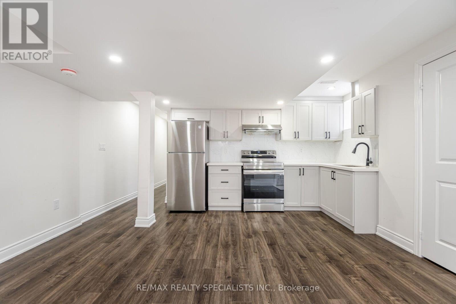 54 Berkwood Hollow Court Property Photo 41