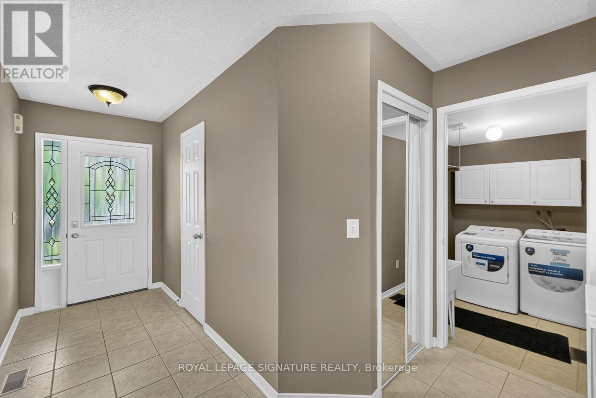 19 Mossgrove Crescent Property Photo 6