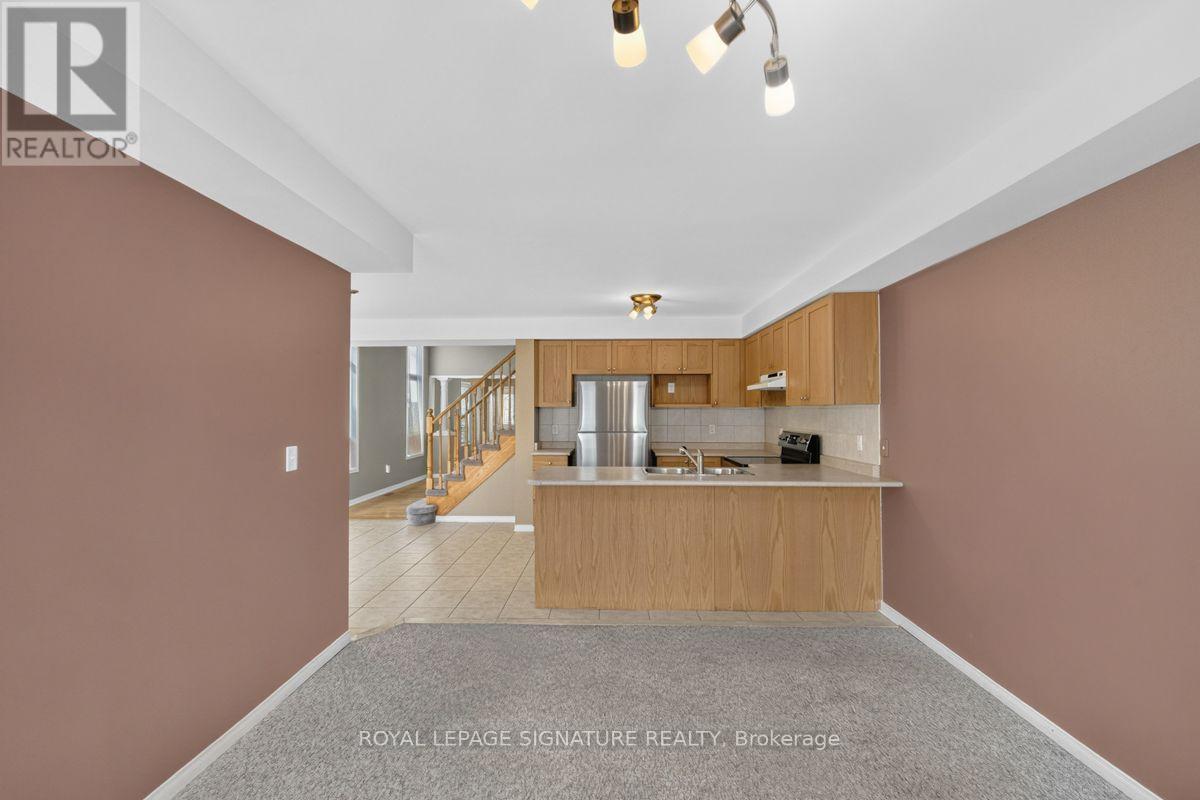 19 Mossgrove Crescent Property Photo 14