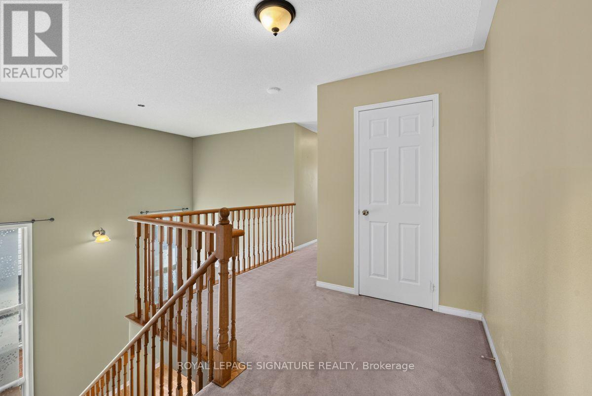 19 Mossgrove Crescent Property Photo 18