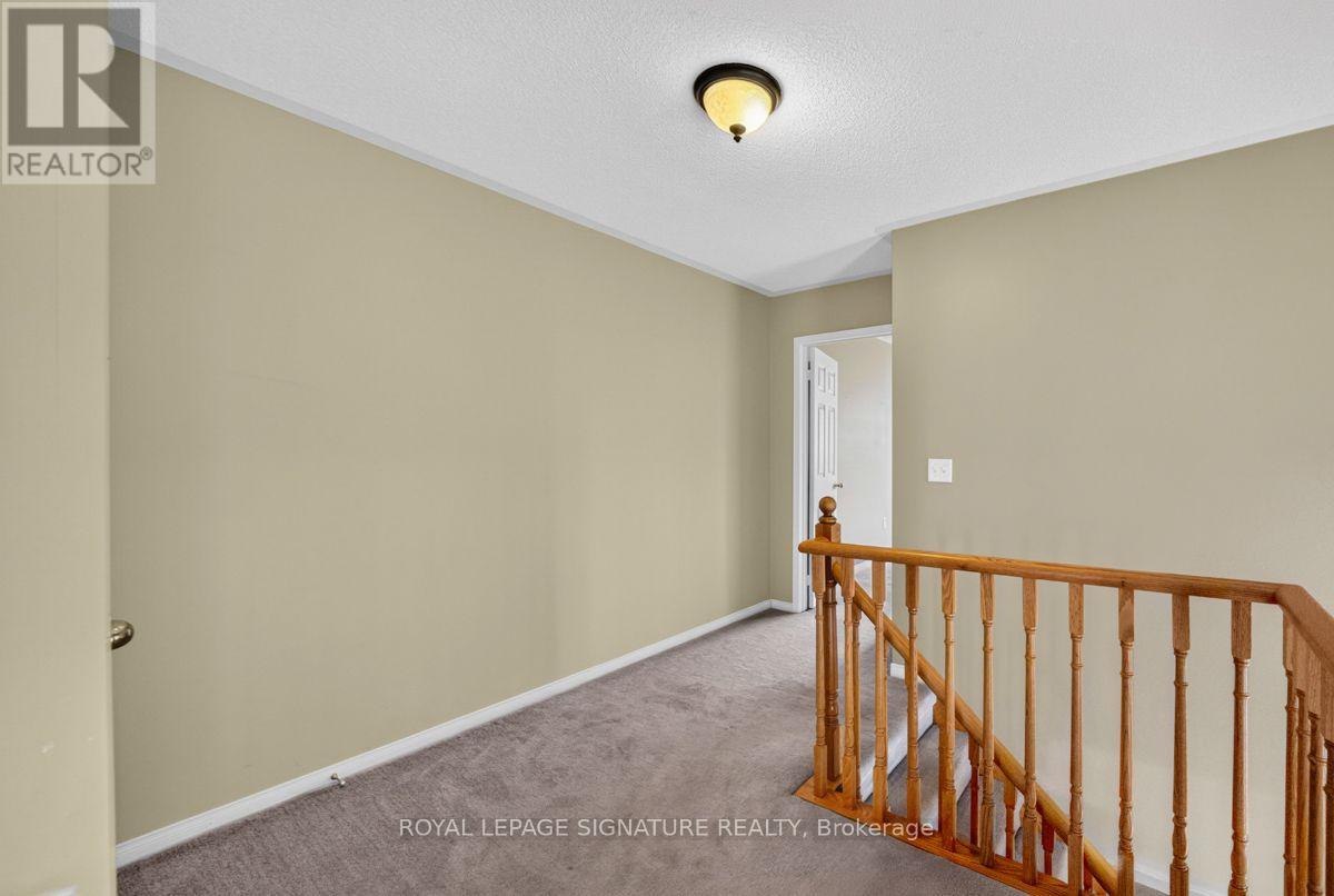 19 Mossgrove Crescent Property Photo 19