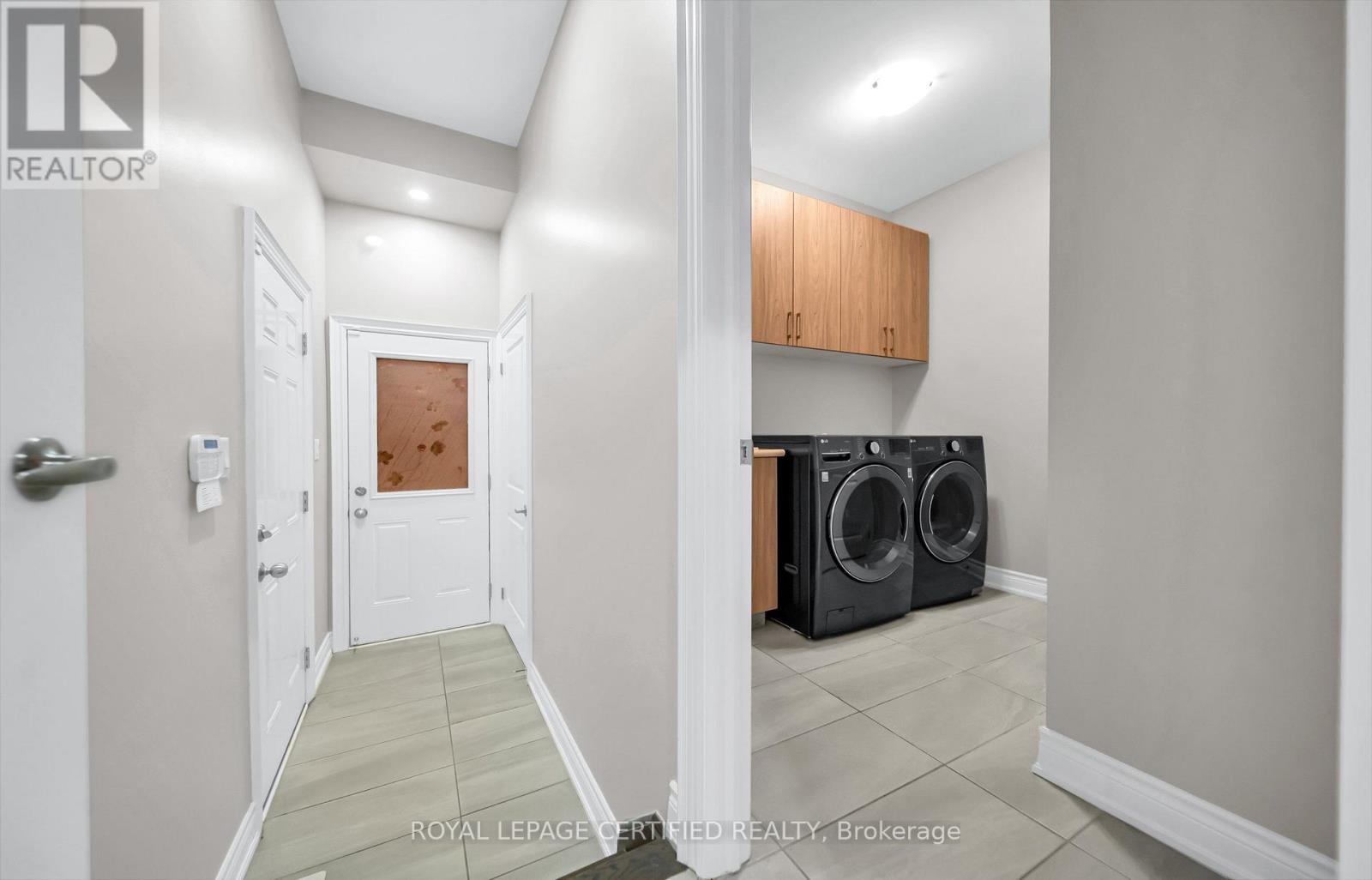 18 Vineyard Drive Property Photo 6