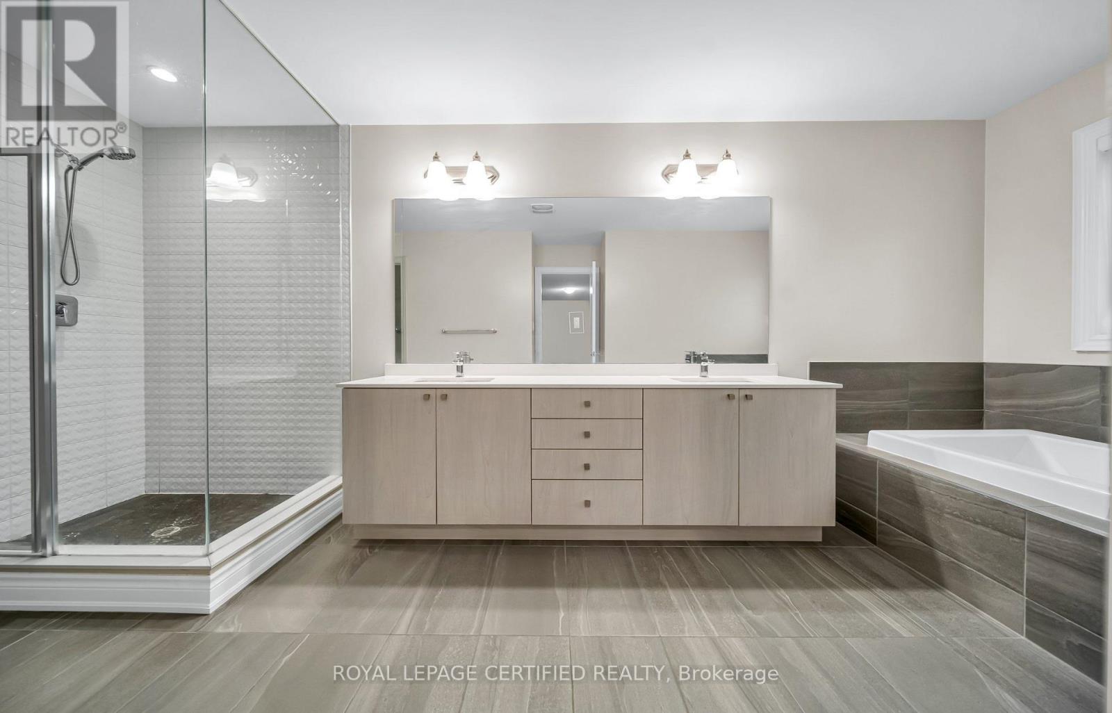 18 Vineyard Drive Property Photo 24