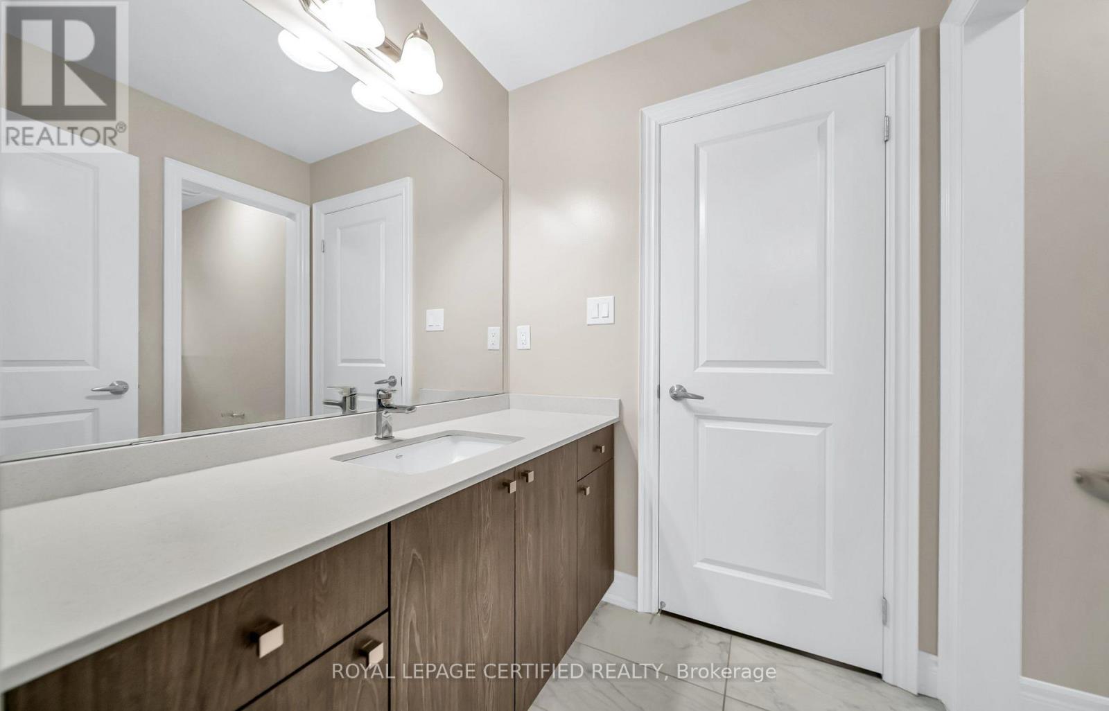 18 Vineyard Drive Property Photo 30