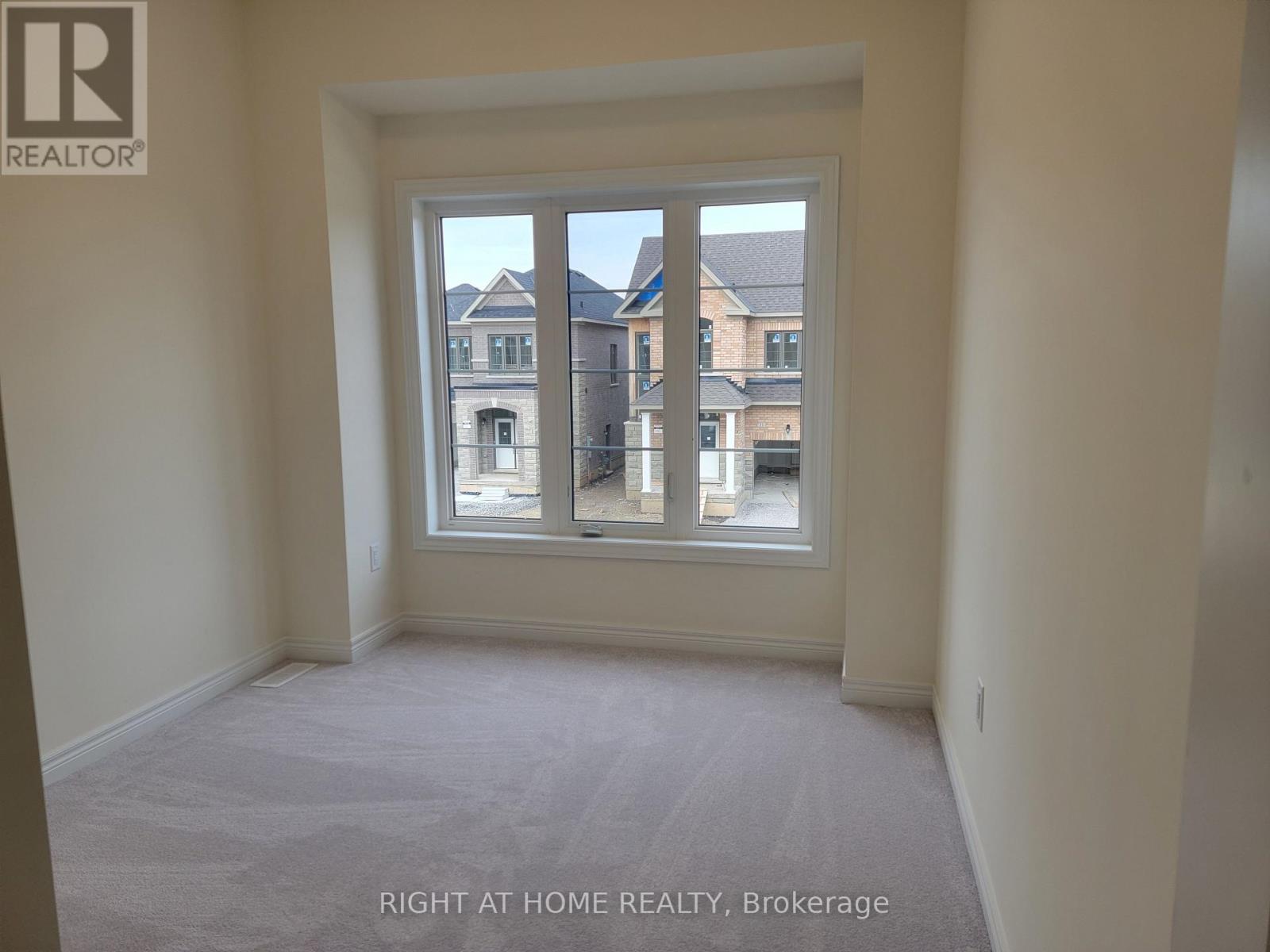 Main - 32 Truffle Court Property Photo 6