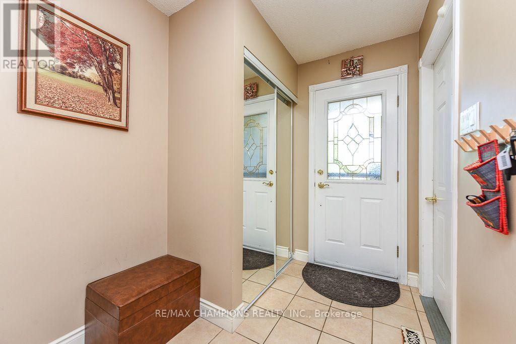 163 Simmons Boulevard Property Photo 4