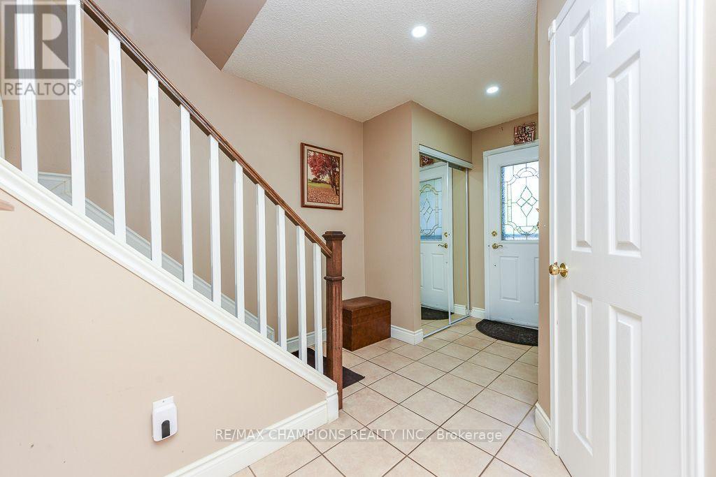 163 Simmons Boulevard Property Photo 5