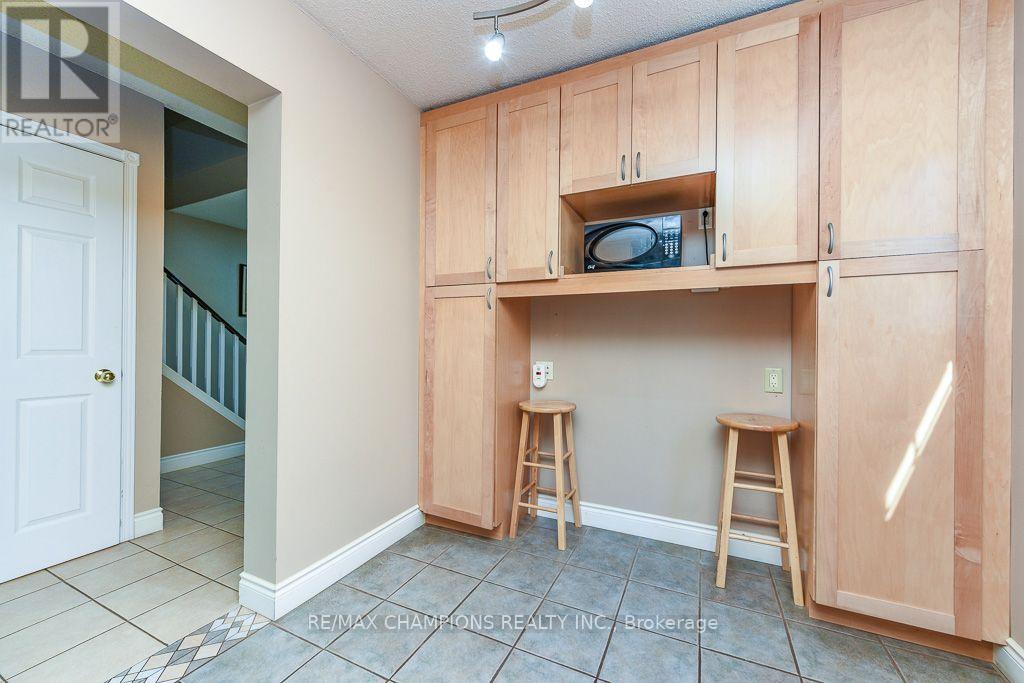 163 Simmons Boulevard Property Photo 12