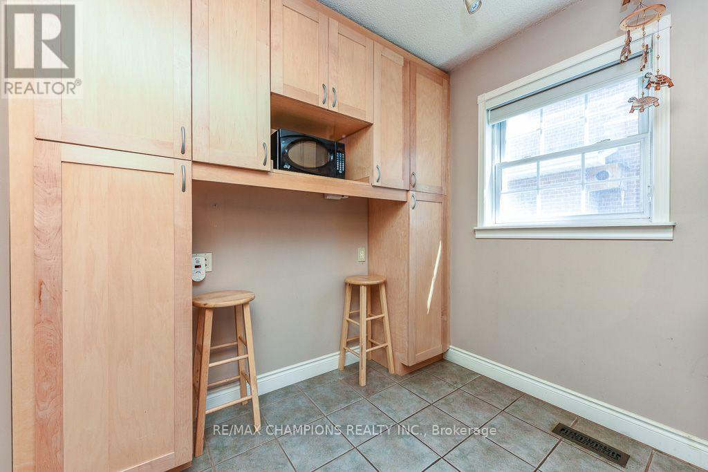 163 Simmons Boulevard Property Photo 13