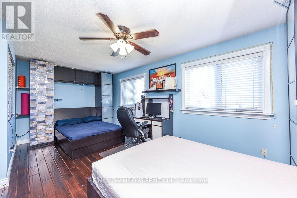 163 Simmons Boulevard Property Photo 16