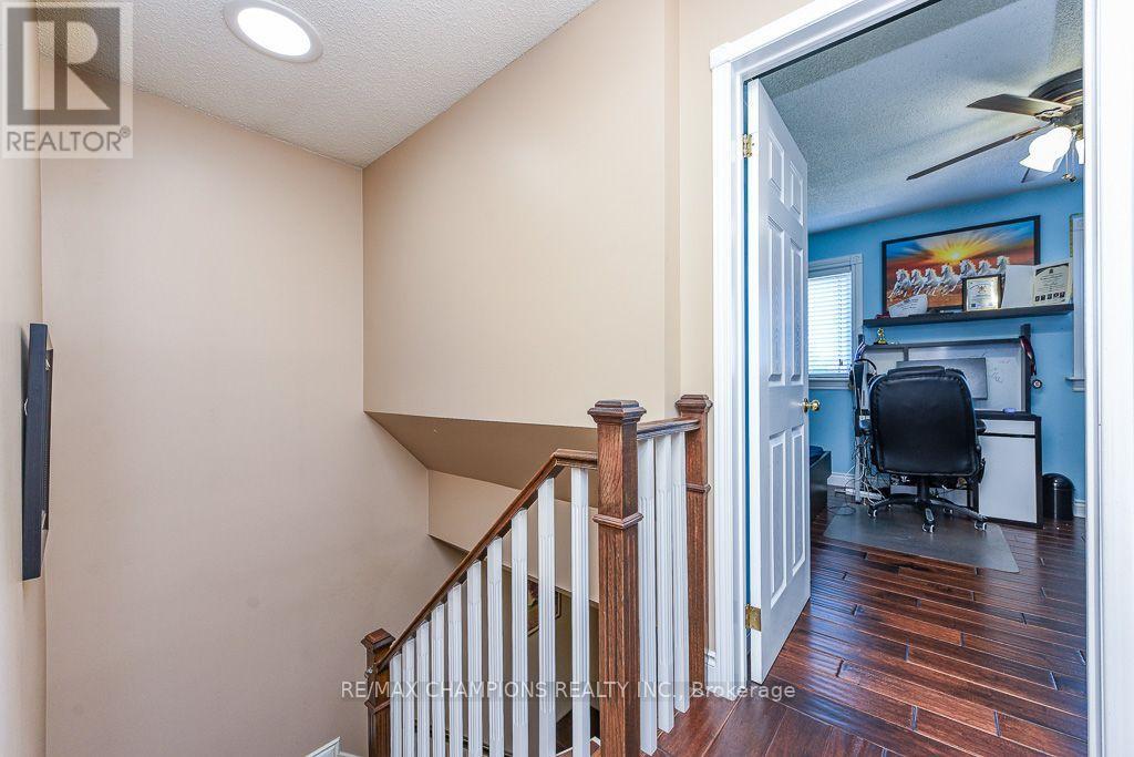 163 Simmons Boulevard Property Photo 19