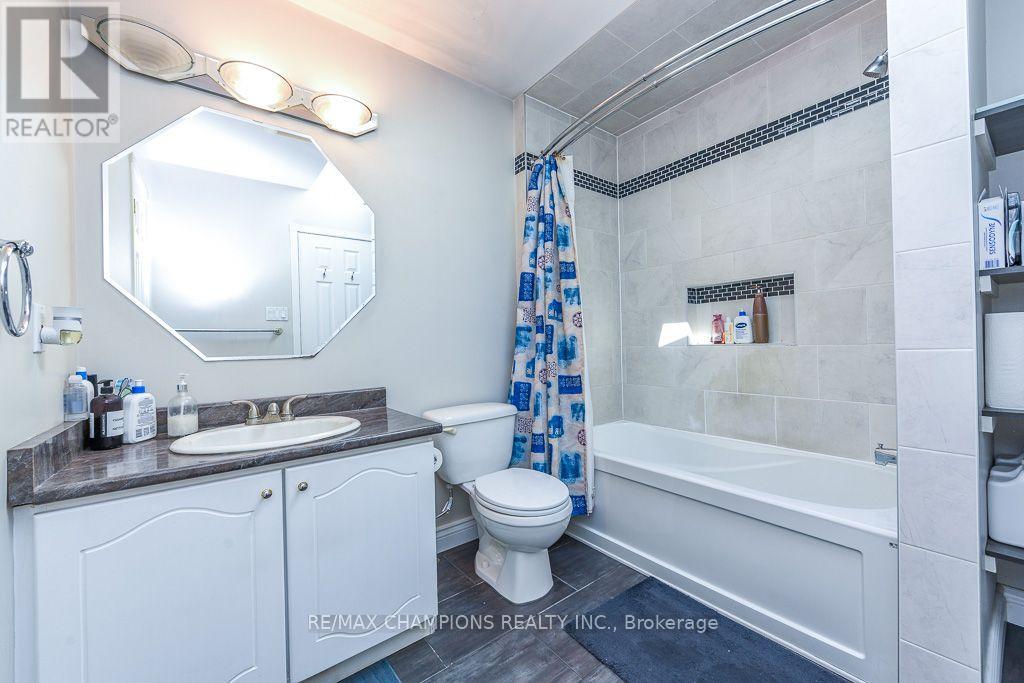 163 Simmons Boulevard Property Photo 25