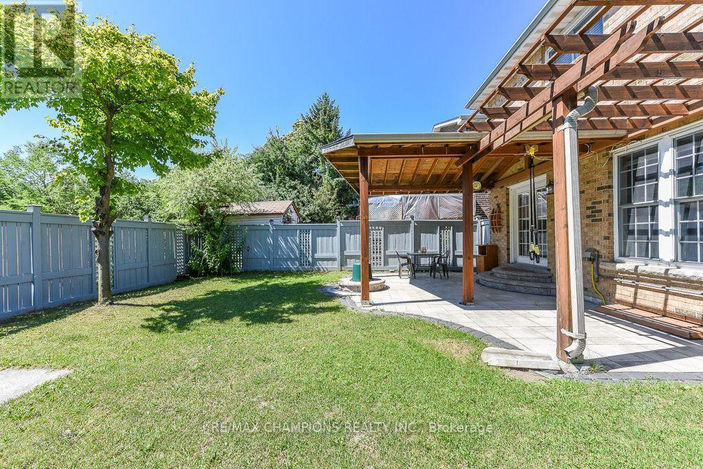 163 Simmons Boulevard Property Photo 45