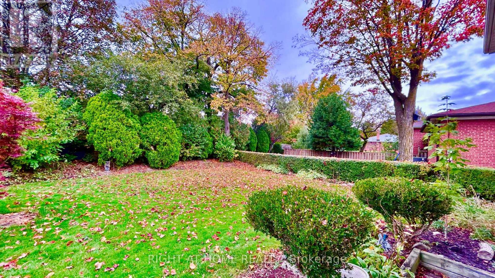 575 Eversley Drive Property Photo 3