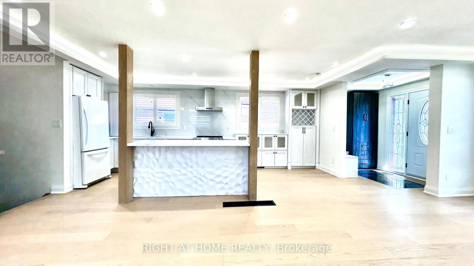 575 Eversley Drive Property Photo 8
