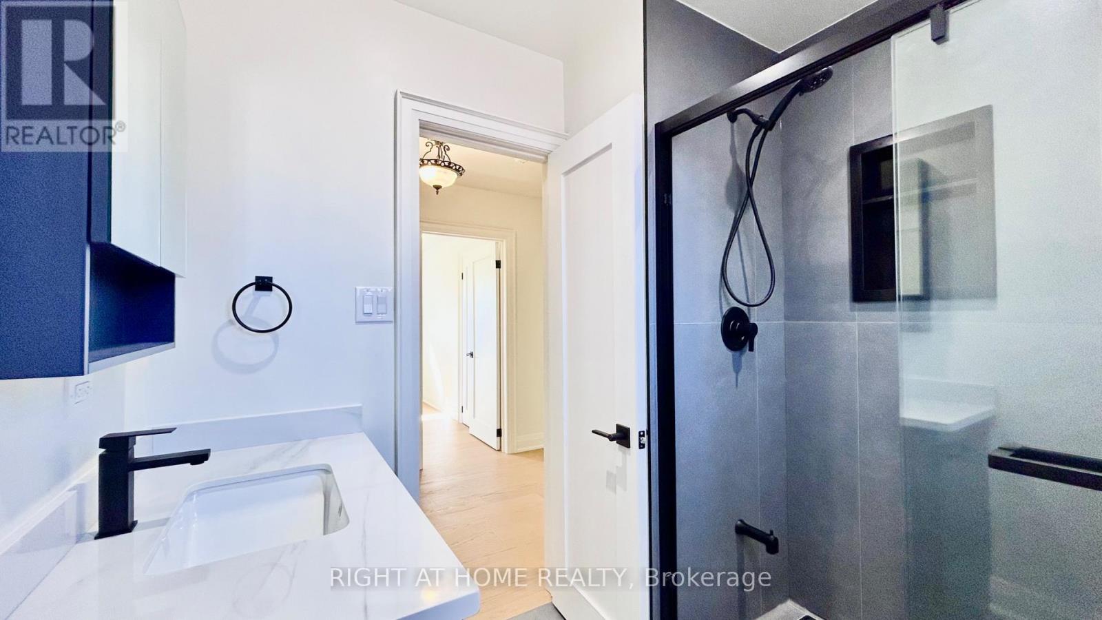 575 Eversley Drive Property Photo 15