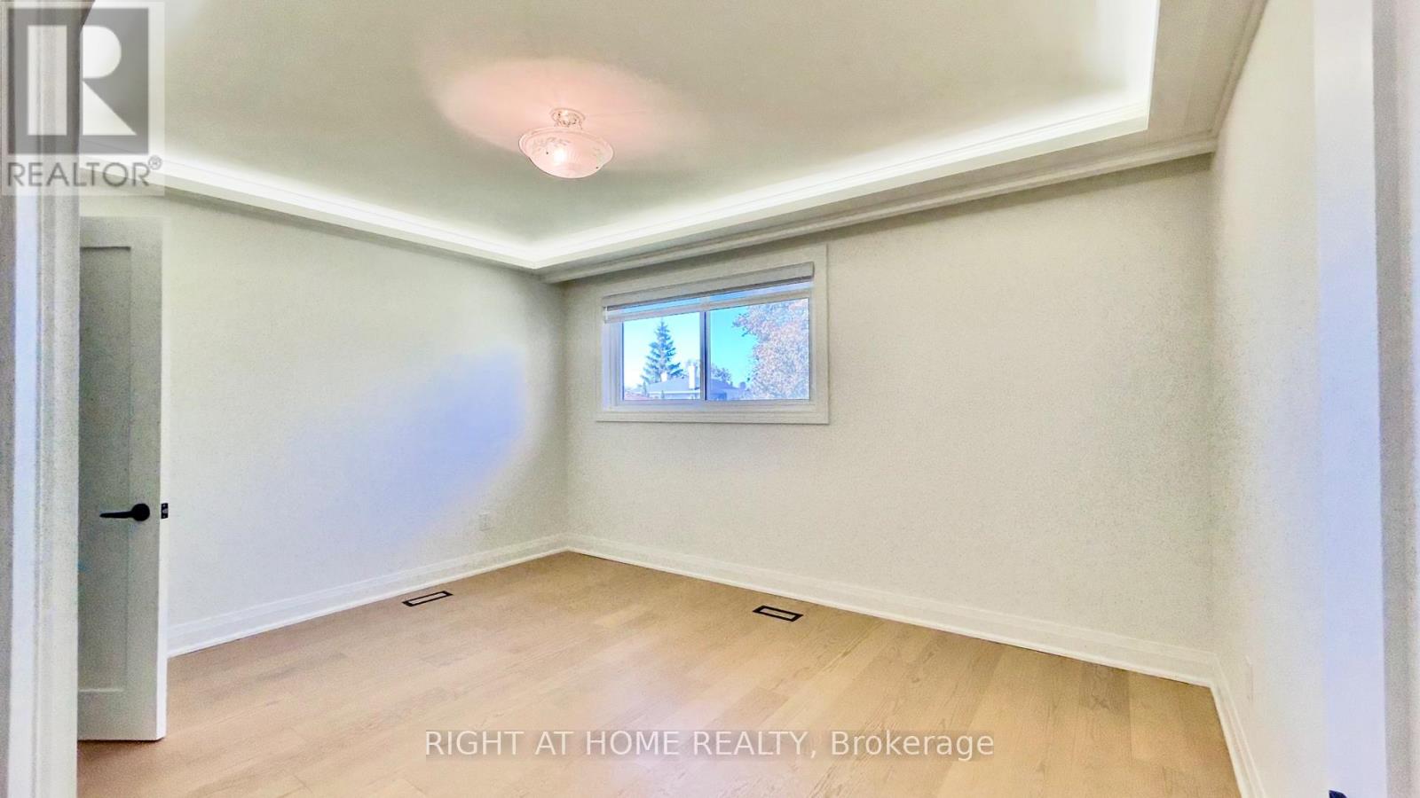 575 Eversley Drive Property Photo 20