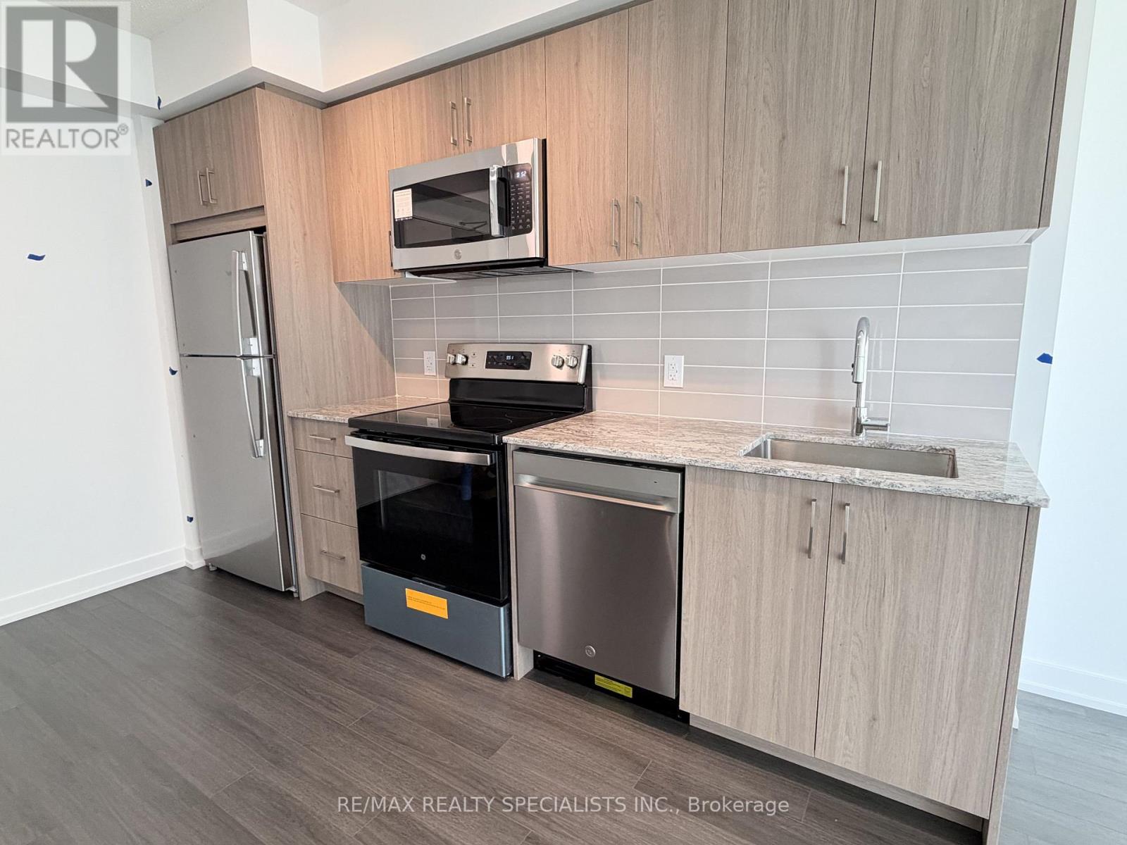 1206 - 4010 Eglinton Avenue W Property Photo 8