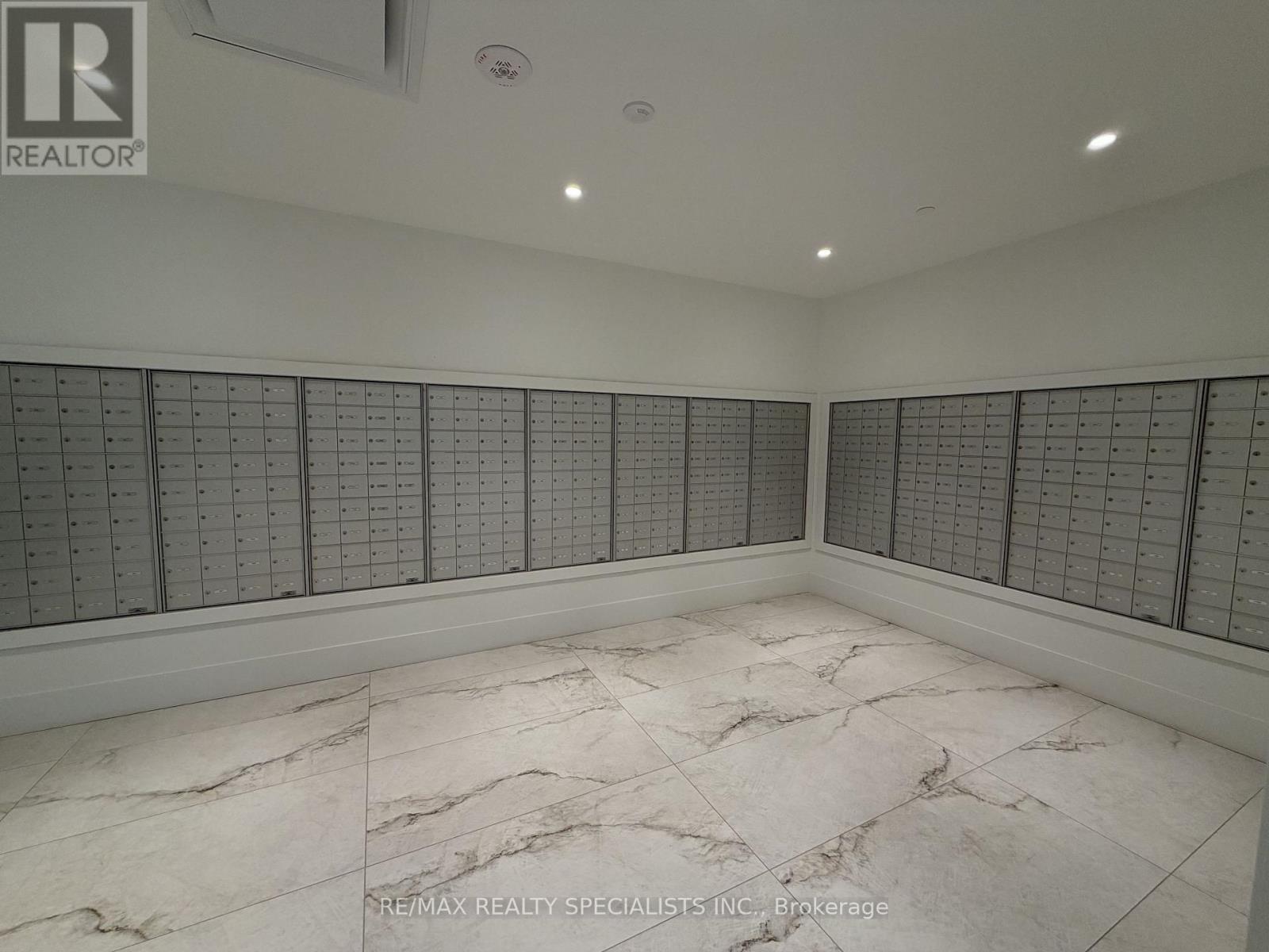 1206 - 4010 Eglinton Avenue W Property Photo 38