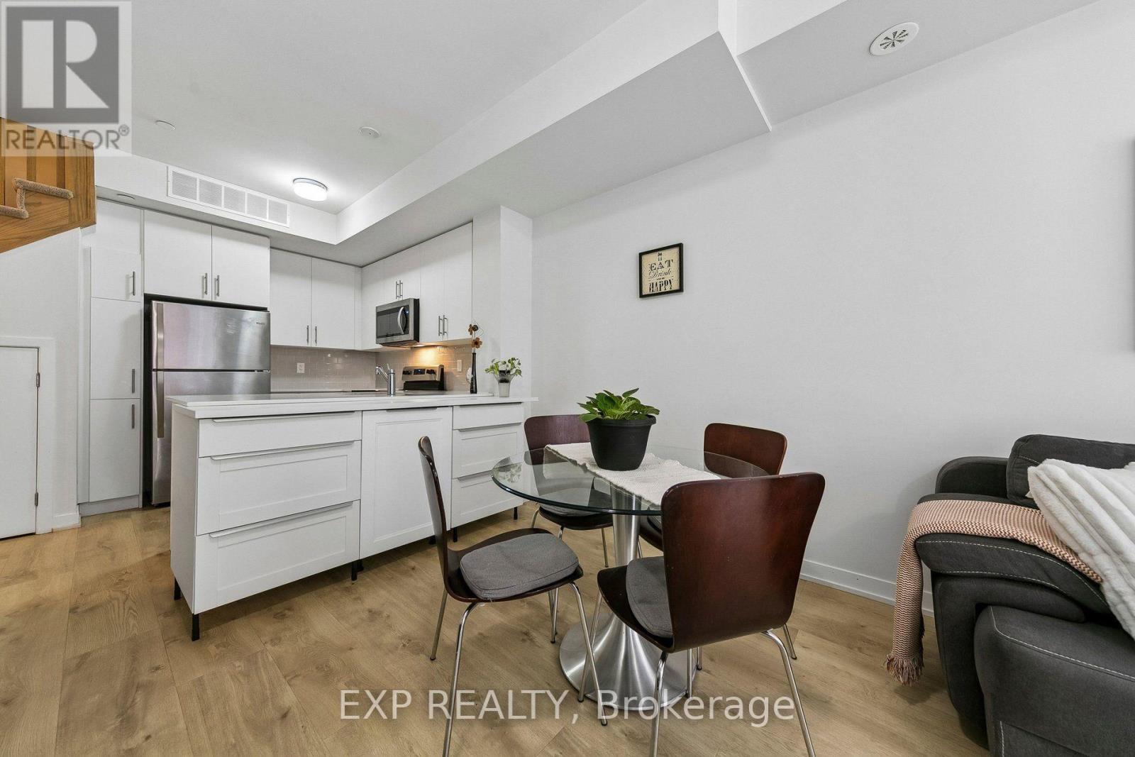 23 - 3409 Ridgeway Drive Property Photo 8