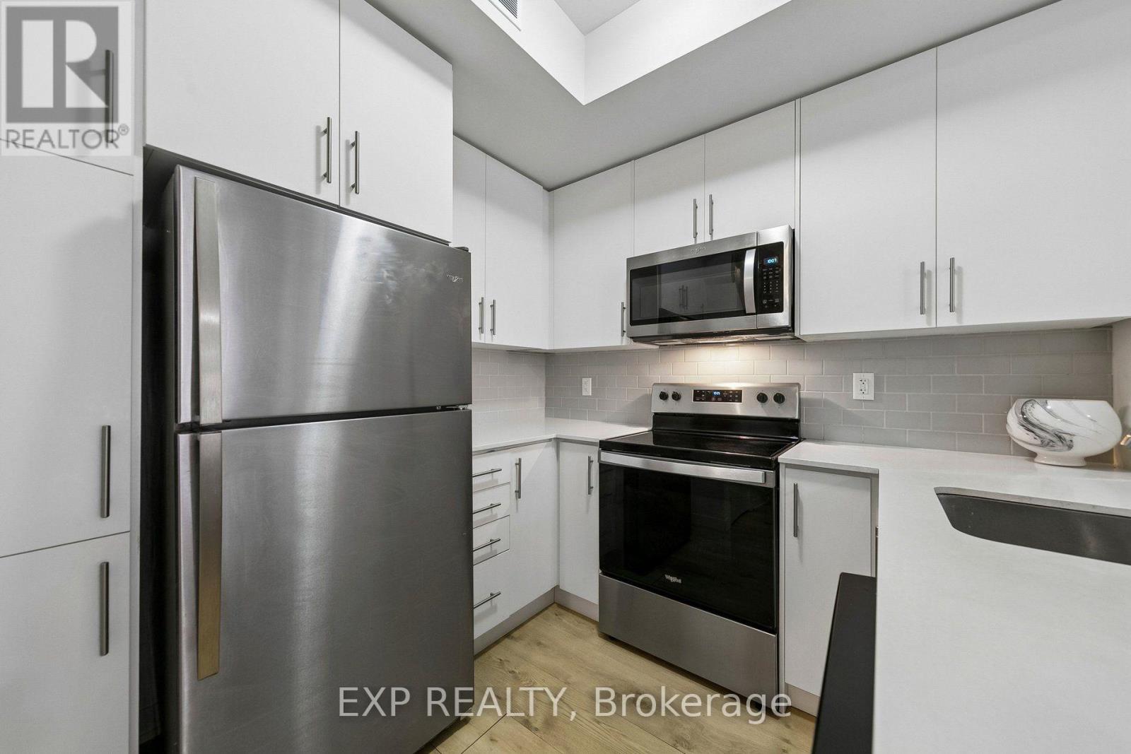 23 - 3409 Ridgeway Drive Property Photo 15