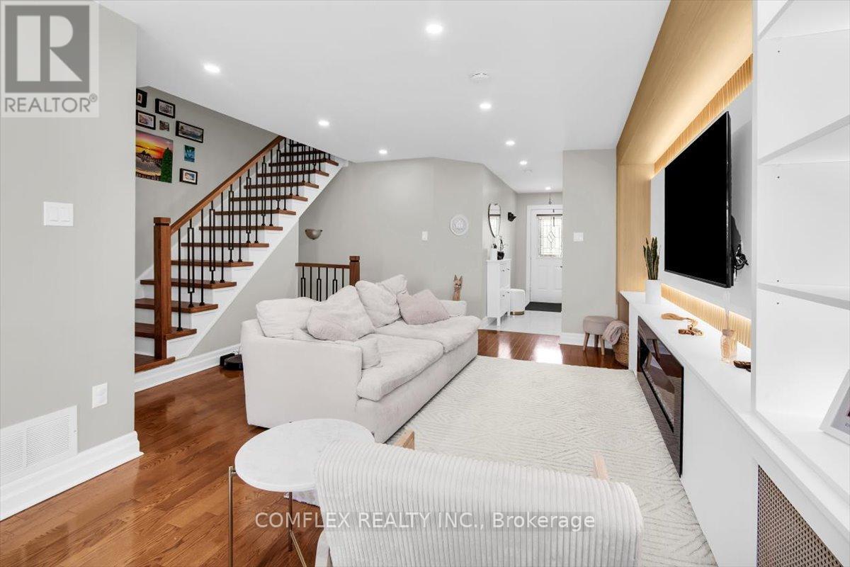 4417 Vallence Drive Property Photo 10