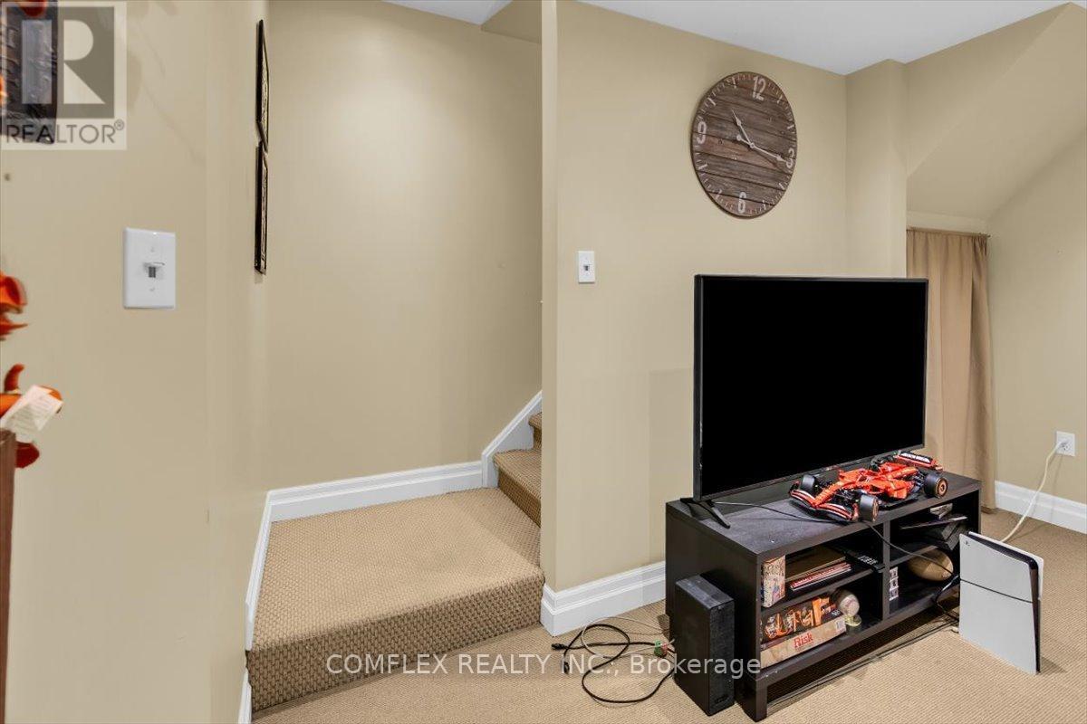 4417 Vallence Drive Property Photo 30