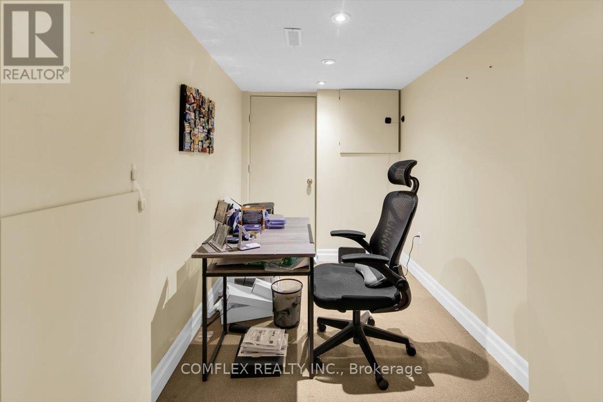 4417 Vallence Drive Property Photo 32