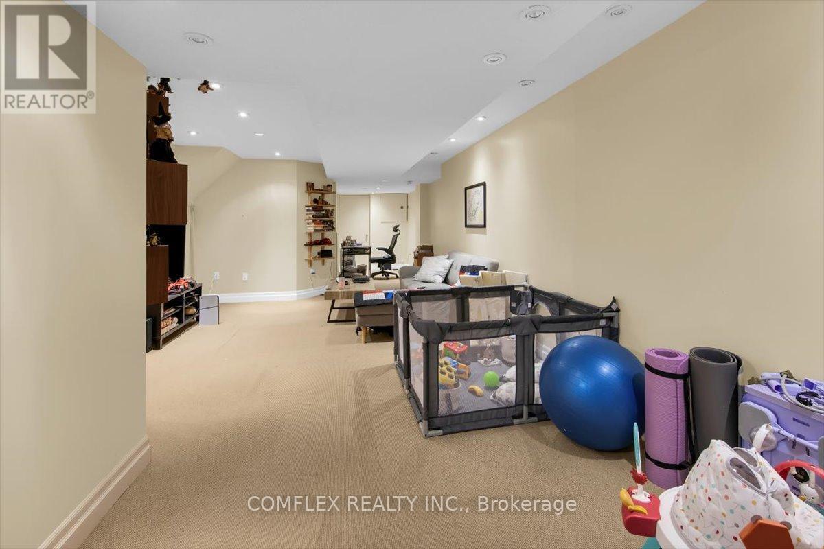 4417 Vallence Drive Property Photo 36