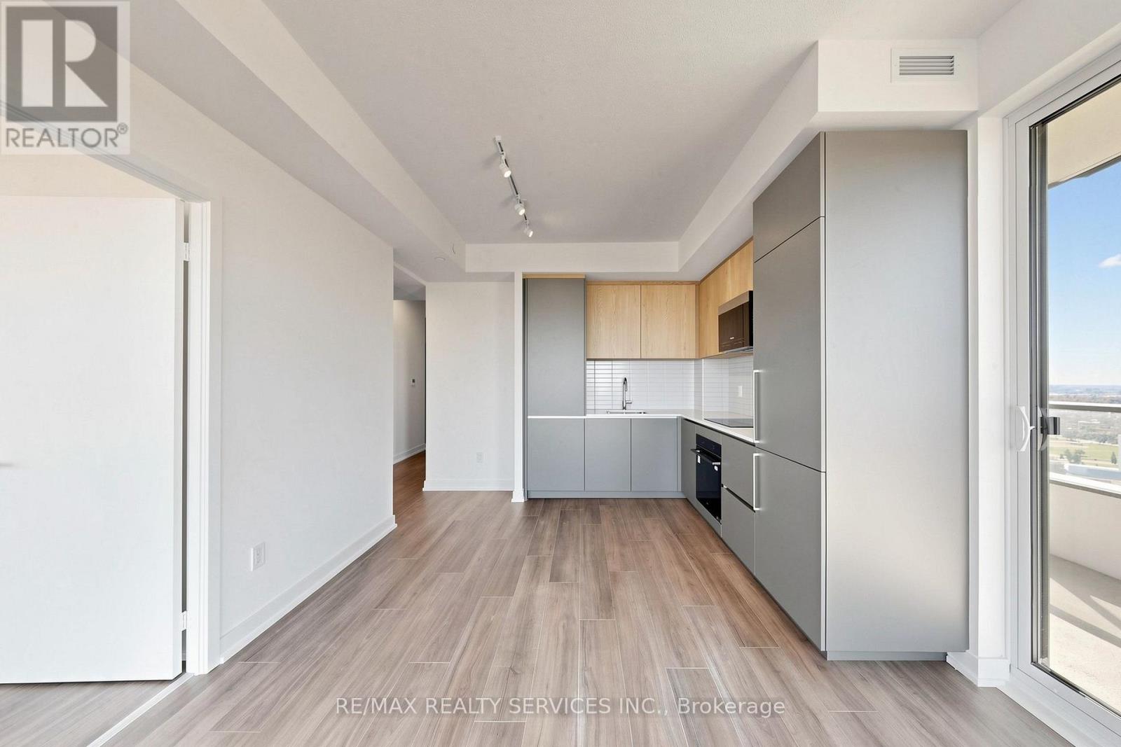 2904 - 209 Steeles Avenue W Property Photo 8