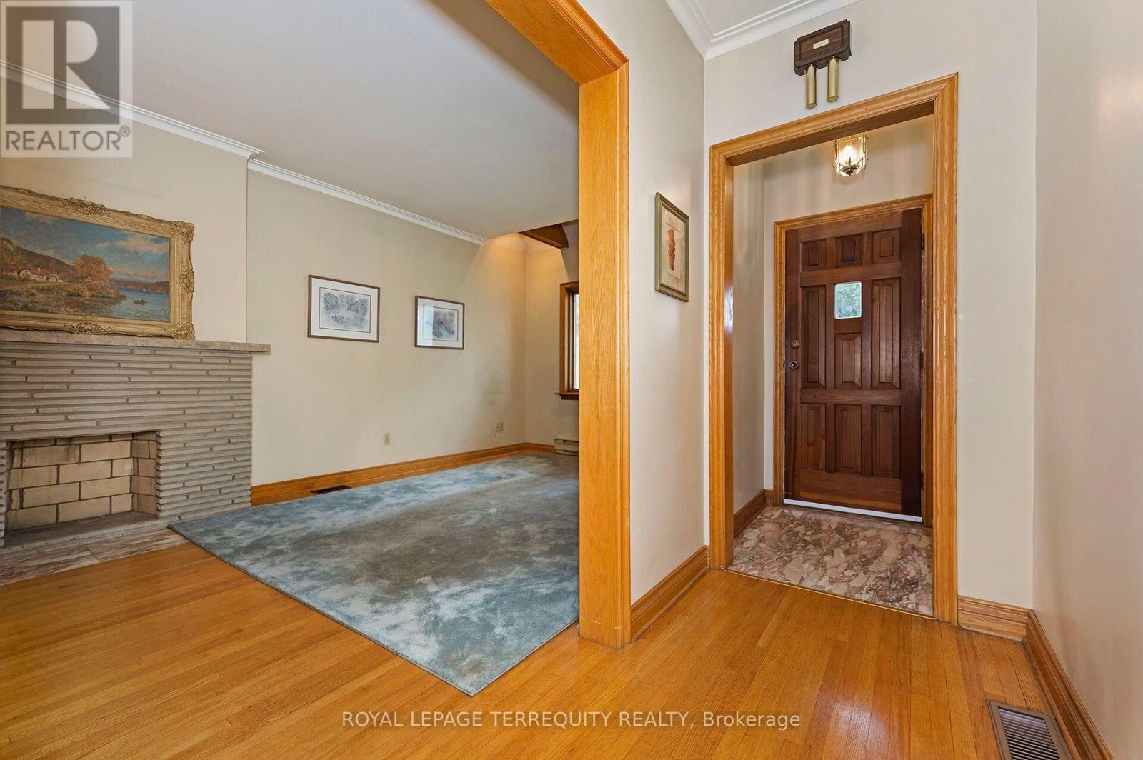 209 Caledonia Road Property Photo 3