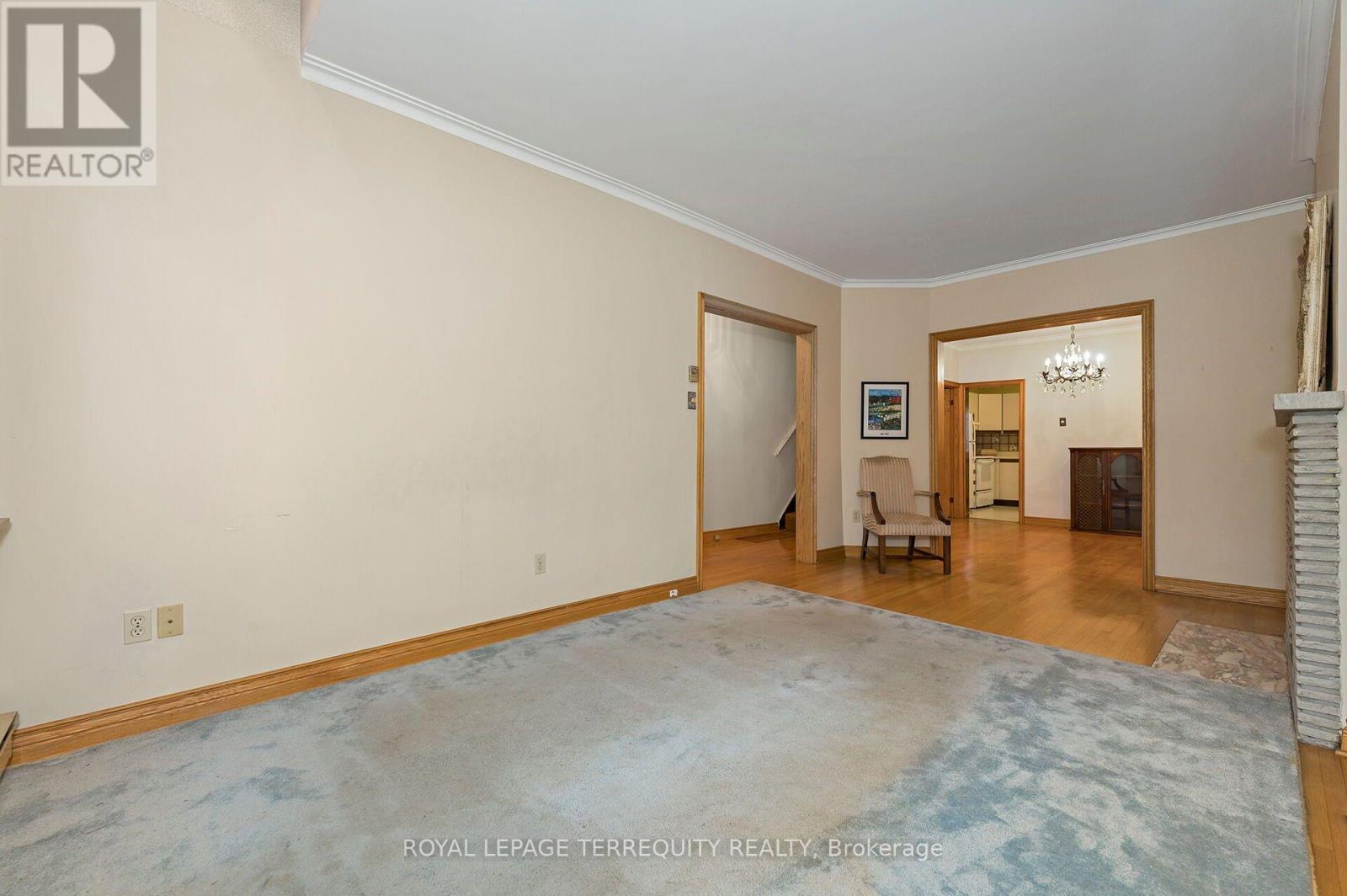 209 Caledonia Road Property Photo 6
