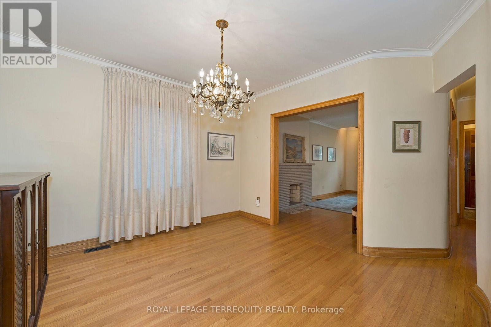 209 Caledonia Road Property Photo 8
