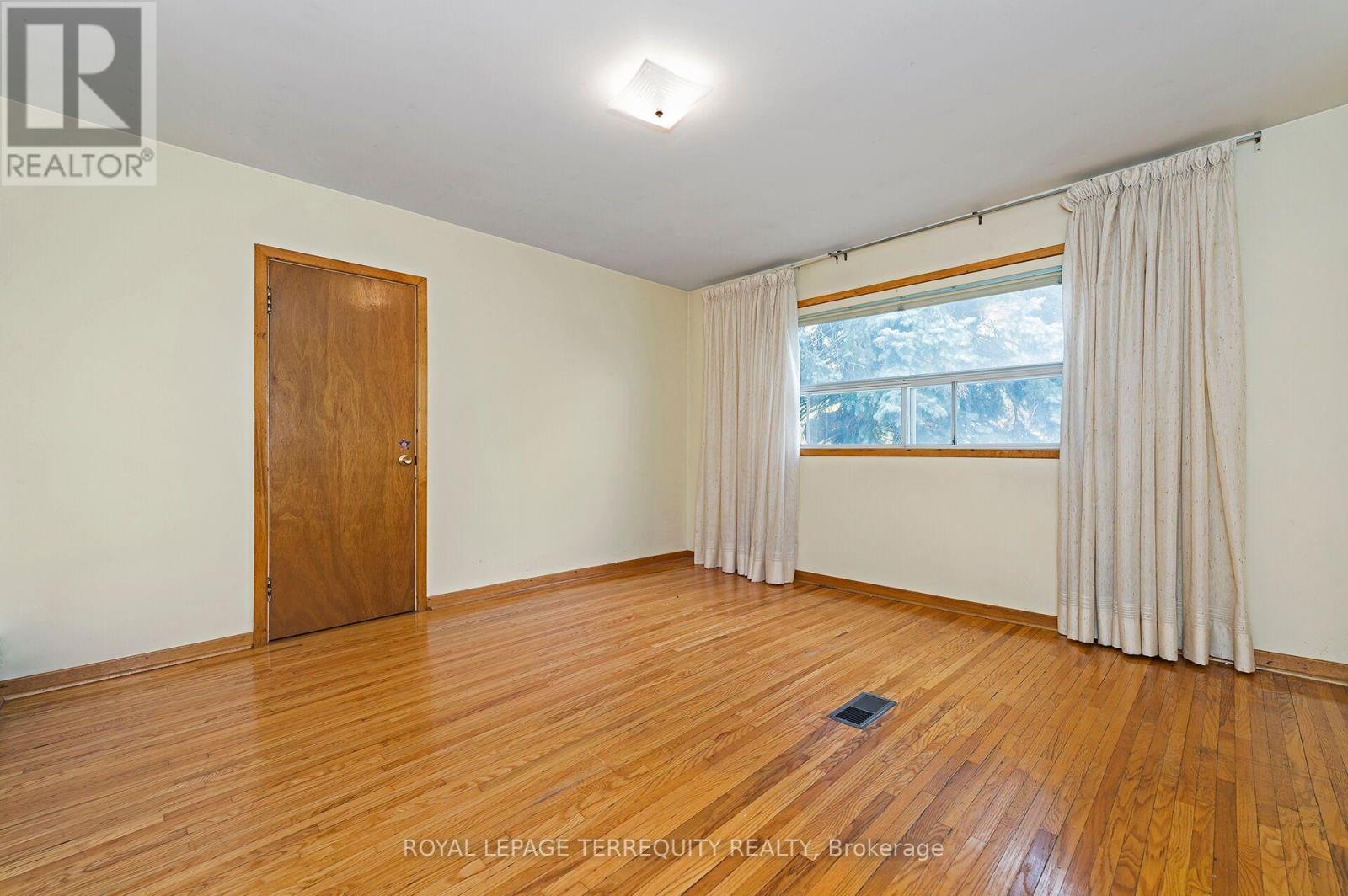 209 Caledonia Road Property Photo 19