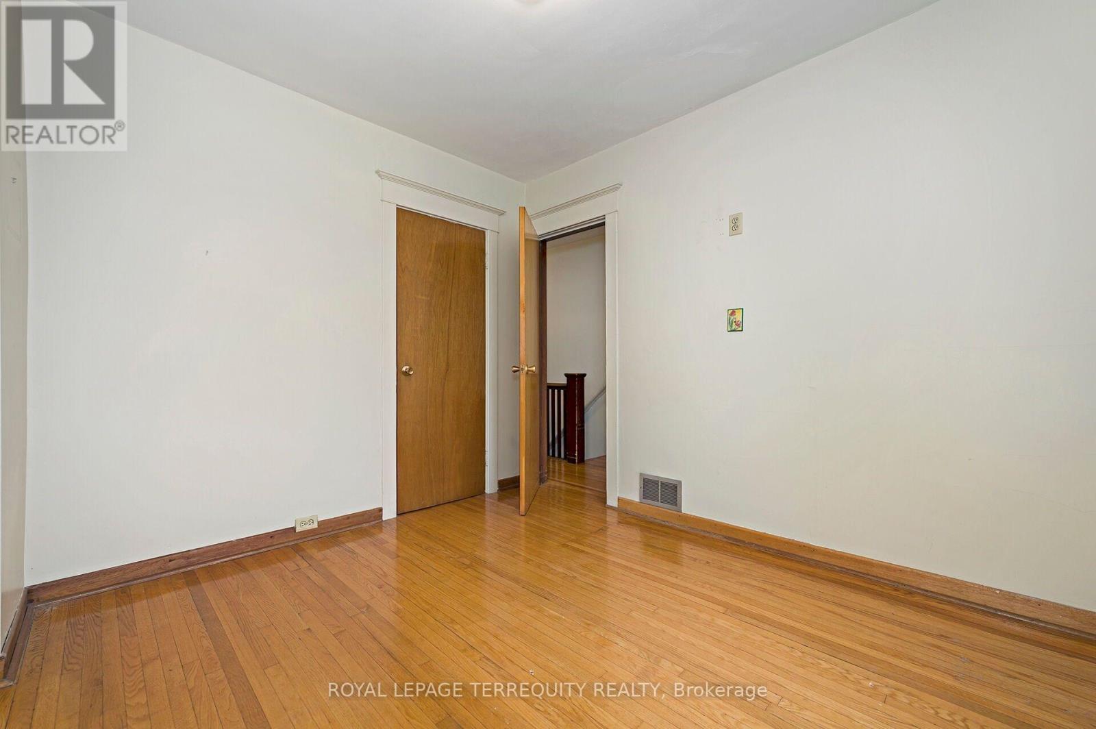 209 Caledonia Road Property Photo 23