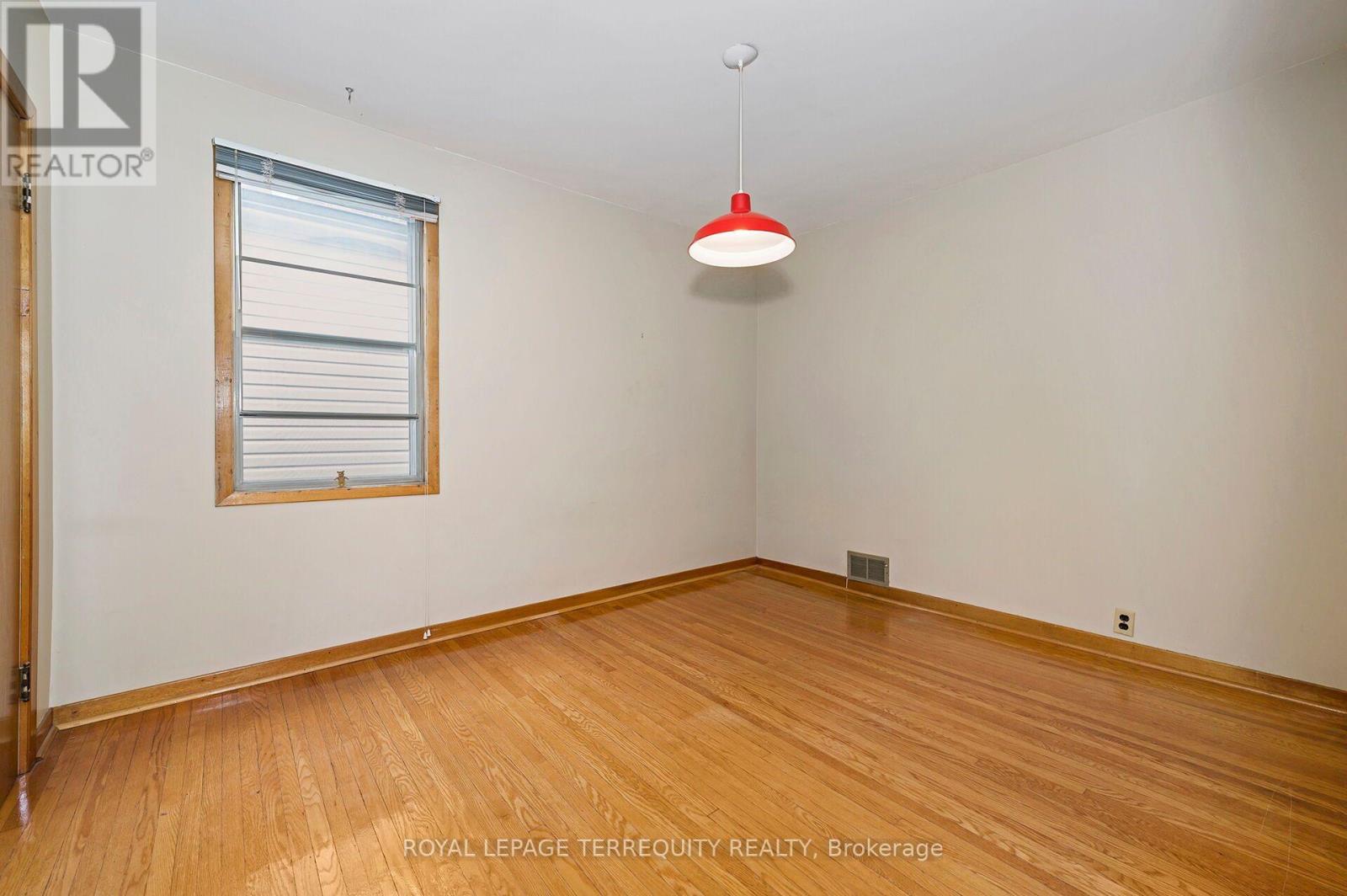 209 Caledonia Road Property Photo 24