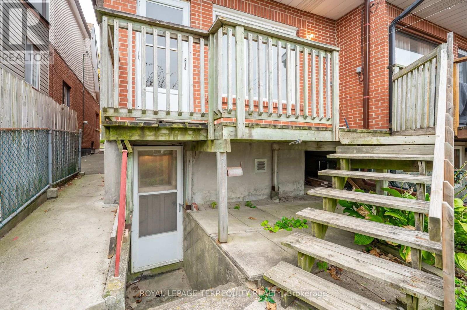 209 Caledonia Road Property Photo 29
