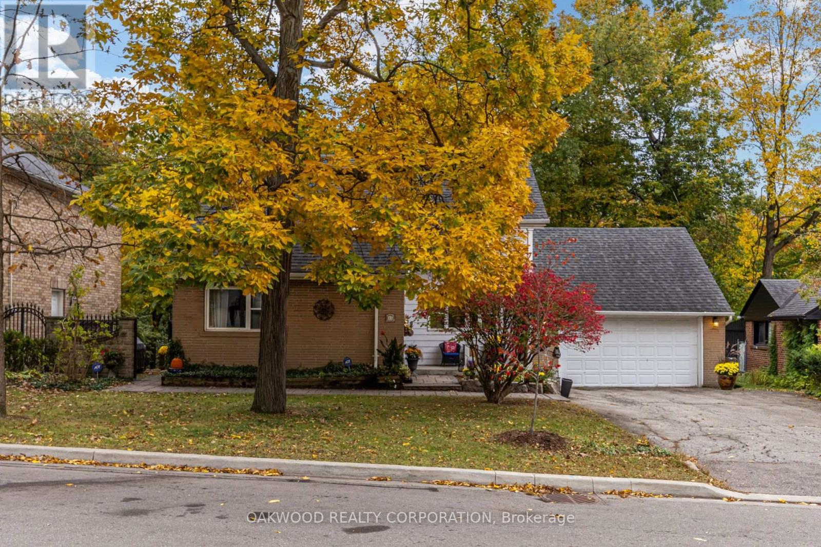 41 Greenbrook Drive Property Photo 2