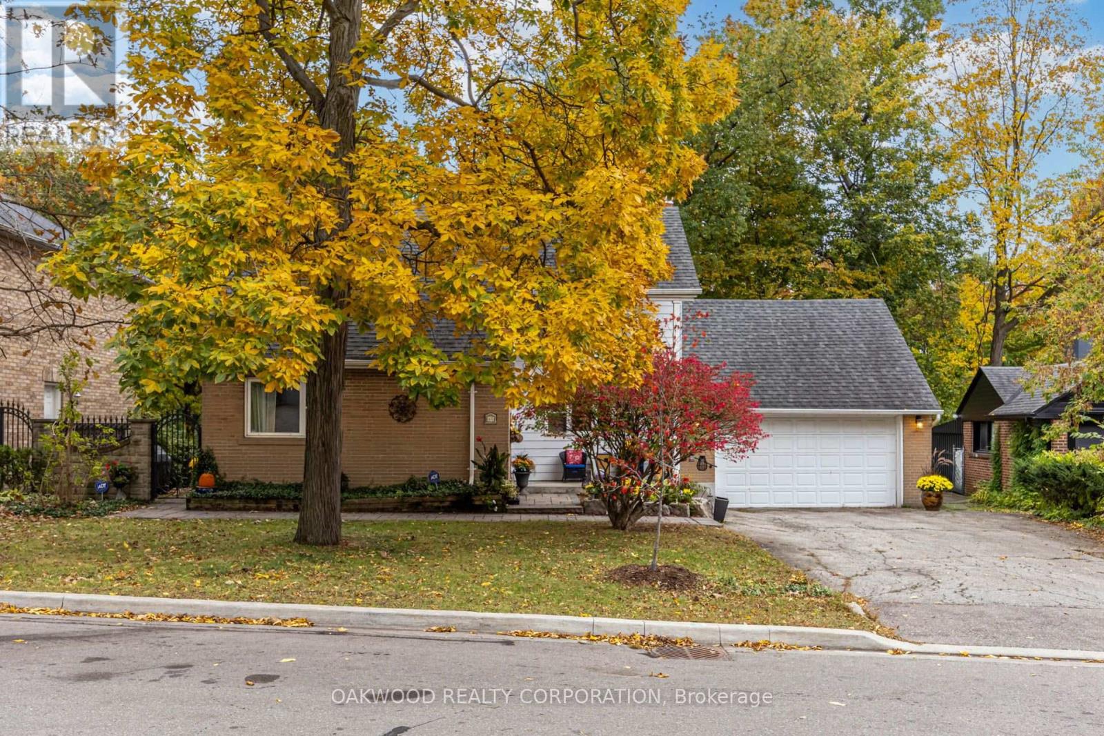 41 Greenbrook Drive Property Photo 4