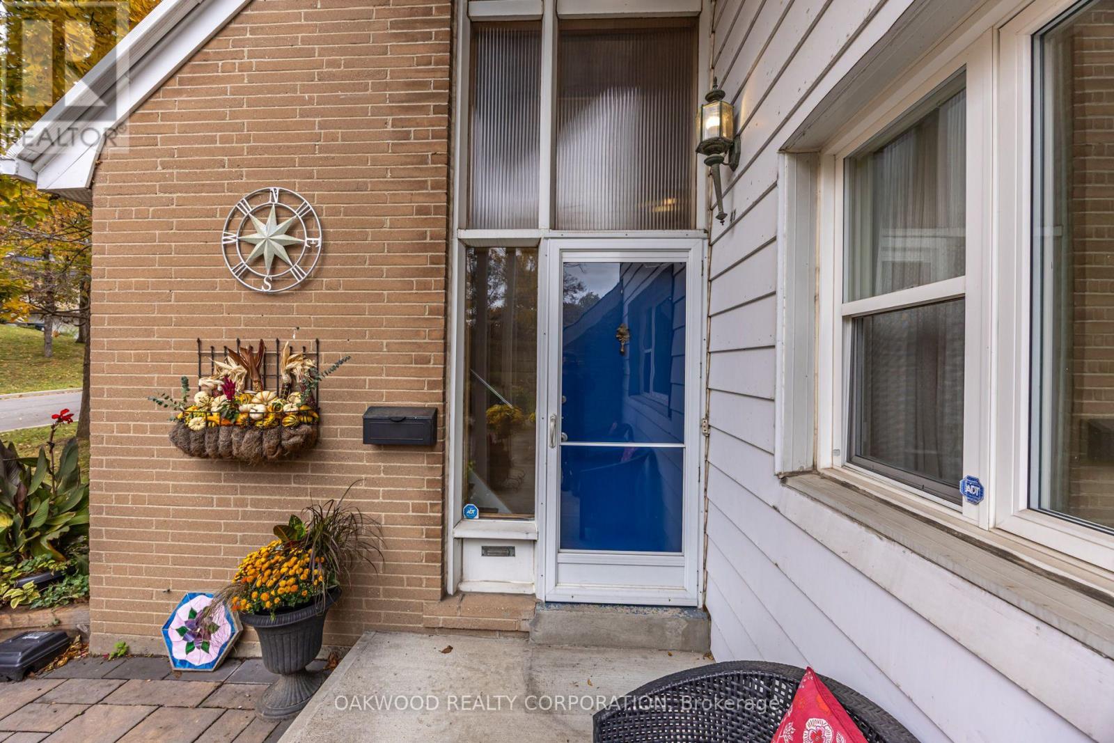 41 Greenbrook Drive Property Photo 6