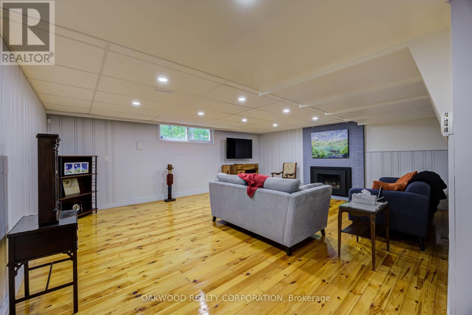41 Greenbrook Drive Property Photo 44